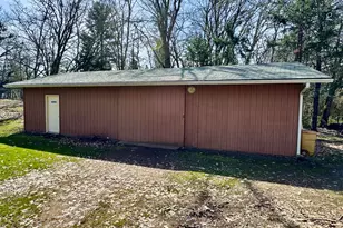 350 Mona Way, Cave Junction, OR 97523 - Photo 16