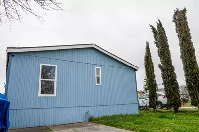 2622 Falcon Street #SPC 75, White City, OR 97503 - Photo 2