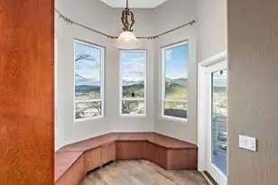 454 Elm St, Phoenix, OR 97535 - Photo 8