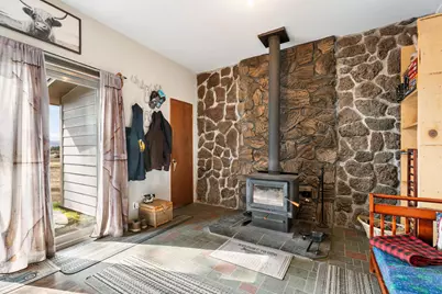 1052 S Airport Drive, Crescent, OR 97733 - Photo 12