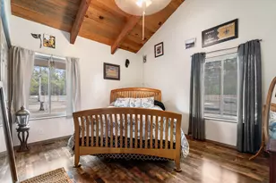 1052 S Airport Dr, Crescent, OR 97733 - Photo 20