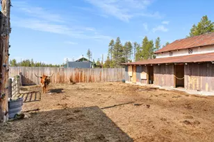 1052 S Airport Dr, Crescent, OR 97733 - Photo 32