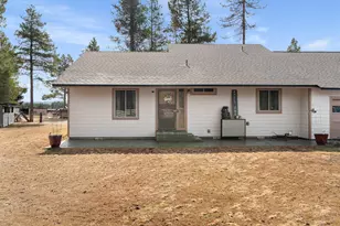 1052 S Airport Dr, Crescent, OR 97733 - Photo 2