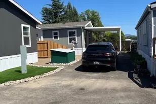 1512 Agape Way, Grants Pass, OR 97527 - Photo 2