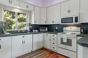 438 NW 19th St, Redmond, OR 97756 - Photo 10