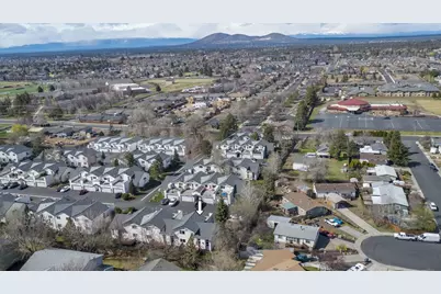 438 NW 19th Street #19, Redmond, OR 97756 - Photo 30