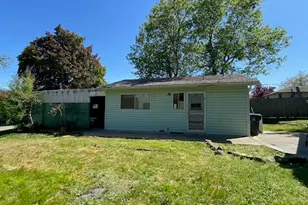 333 W Park St, Grants Pass, OR 97527 - Photo 40