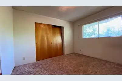 333 W Park Street, Grants Pass, OR 97527 - Photo 32