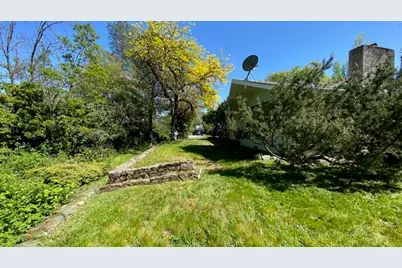 333 W Park Street, Grants Pass, OR 97527 - Photo 38