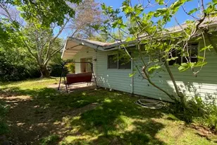 333 W Park St, Grants Pass, OR 97527 - Photo 44