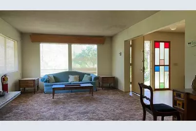 333 W Park Street, Grants Pass, OR 97527 - Photo 2