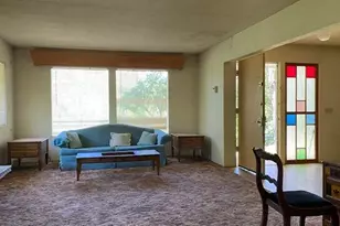 333 W Park St, Grants Pass, OR 97527 - Photo 2