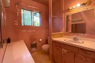 333 W Park St, Grants Pass, OR 97527 - Photo 24