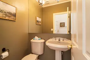 57062 Peppermill Cir, Sunriver, OR 97707 - Photo 10