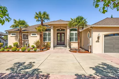 107 Monterey Drive, Medford, OR 97504 - Photo 1