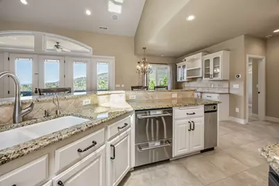 107 Monterey Drive, Medford, OR 97504 - Photo 32