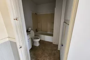 814 W 2nd St, Medford, OR 97501 - Photo 8