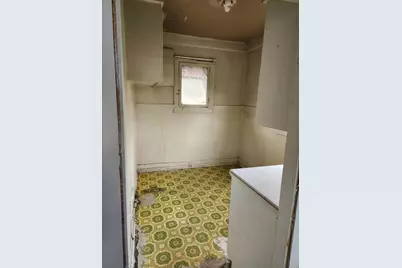 814 W 2nd Street, Medford, OR 97501 - Photo 12