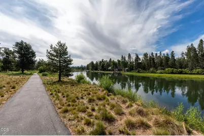16775 Pony Express Way, Bend, OR 97707 - Photo 54