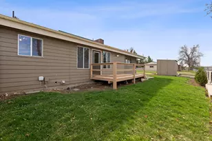 76 SE Hoff Ln, Madras, OR 97741 - Photo 18