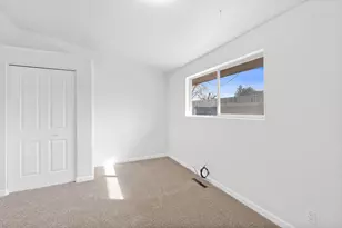 76 SE Hoff Ln, Madras, OR 97741 - Photo 14