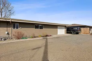 76 SE Hoff Ln, Madras, OR 97741 - Photo 22