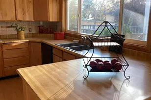 1726 Kane St, Klamath Falls, OR 97603 - Photo 10