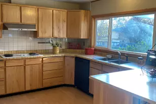 1726 Kane St, Klamath Falls, OR 97603 - Photo 14