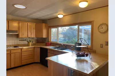 1726 Kane Street, Klamath Falls, OR 97603 - Photo 8