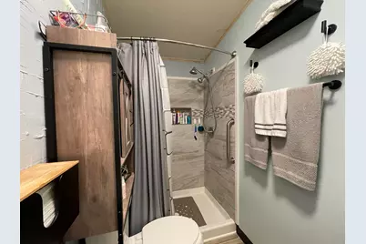 633 E Archwood Drive #60, Eagle Point, OR 97524 - Photo 30