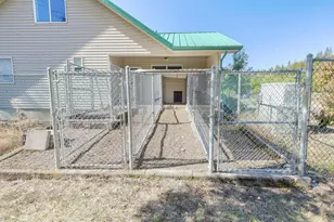 26268 Hwy 62, Trail, OR 97541 - Photo 10