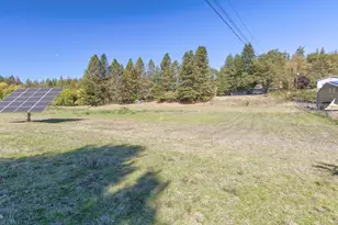 26268 Hwy 62, Trail, OR 97541 - Photo 16