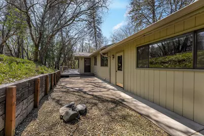 905 Lathrop Road, Grants Pass, OR 97526 - Photo 30