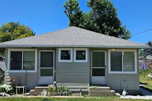 3614 Summers Ln, Klamath Falls, OR 97603 - Photo 2