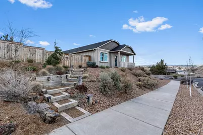 1017 SE Balsamroot Lane, Madras, OR 97741 - Photo 1
