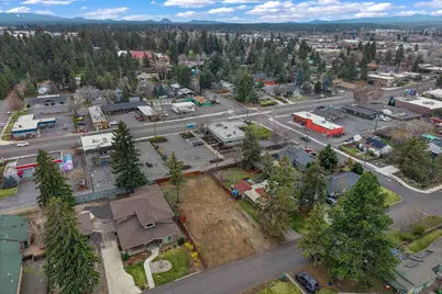 649 NE Kearney Avenue, Bend, OR 97701 - Photo 8