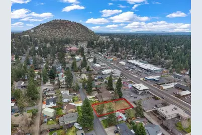 649 NE Kearney Avenue, Bend, OR 97701 - Photo 2