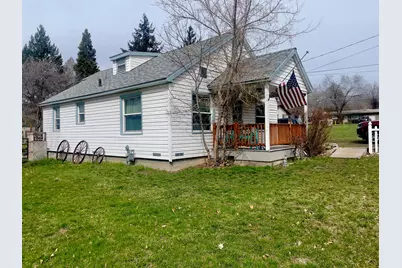 4847 Shasta Way, Klamath Falls, OR 97603 - Photo 1