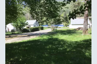 7015 Rogue River Highway, Grants Pass, OR 97527 - Photo 20