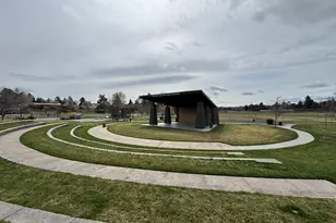 619 SW 15th St, Redmond, OR 97756 - Photo 16