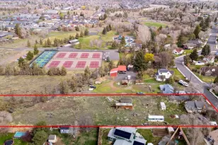 619 SW 15th St, Redmond, OR 97756 - Photo 8