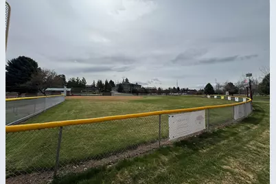 619 SW 15th Street, Redmond, OR 97756 - Photo 24