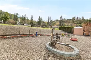 3955 S Stage Rd, Medford, OR 97501 - Photo 22