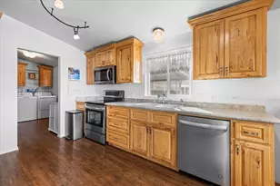 3955 S Stage Rd, Medford, OR 97501 - Photo 6