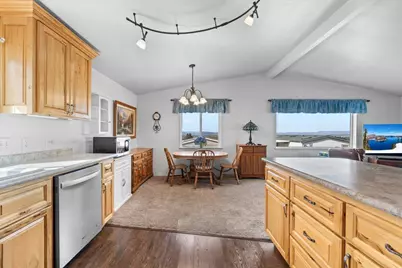 3955 S Stage Road #102, Medford, OR 97501 - Photo 8