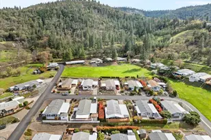 3955 S Stage Rd, Medford, OR 97501 - Photo 30