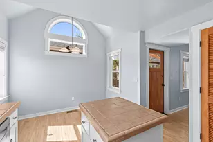 2299 Siskiyou Blvd, Ashland, OR 97520 - Photo 10