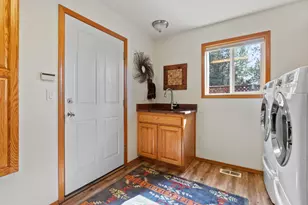 61250 15th St, Bend, OR 97702 - Photo 22