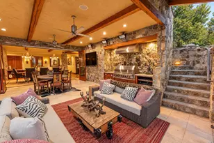 23021 Brushline Ct, Bend, OR 97701 - Photo 22