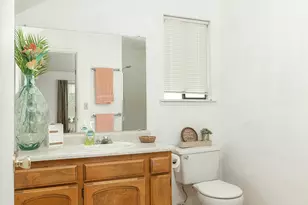 47 SW Eastern Ave, Grants Pass, OR 97526 - Photo 16